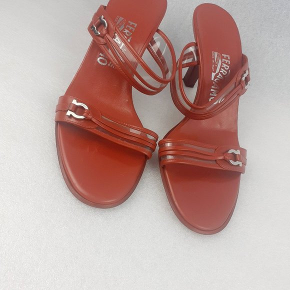 Salvatore Ferragamo Iconic Gancini Leather Slides Heel Made in Italy 7us/5uk - Picture 3 of 7